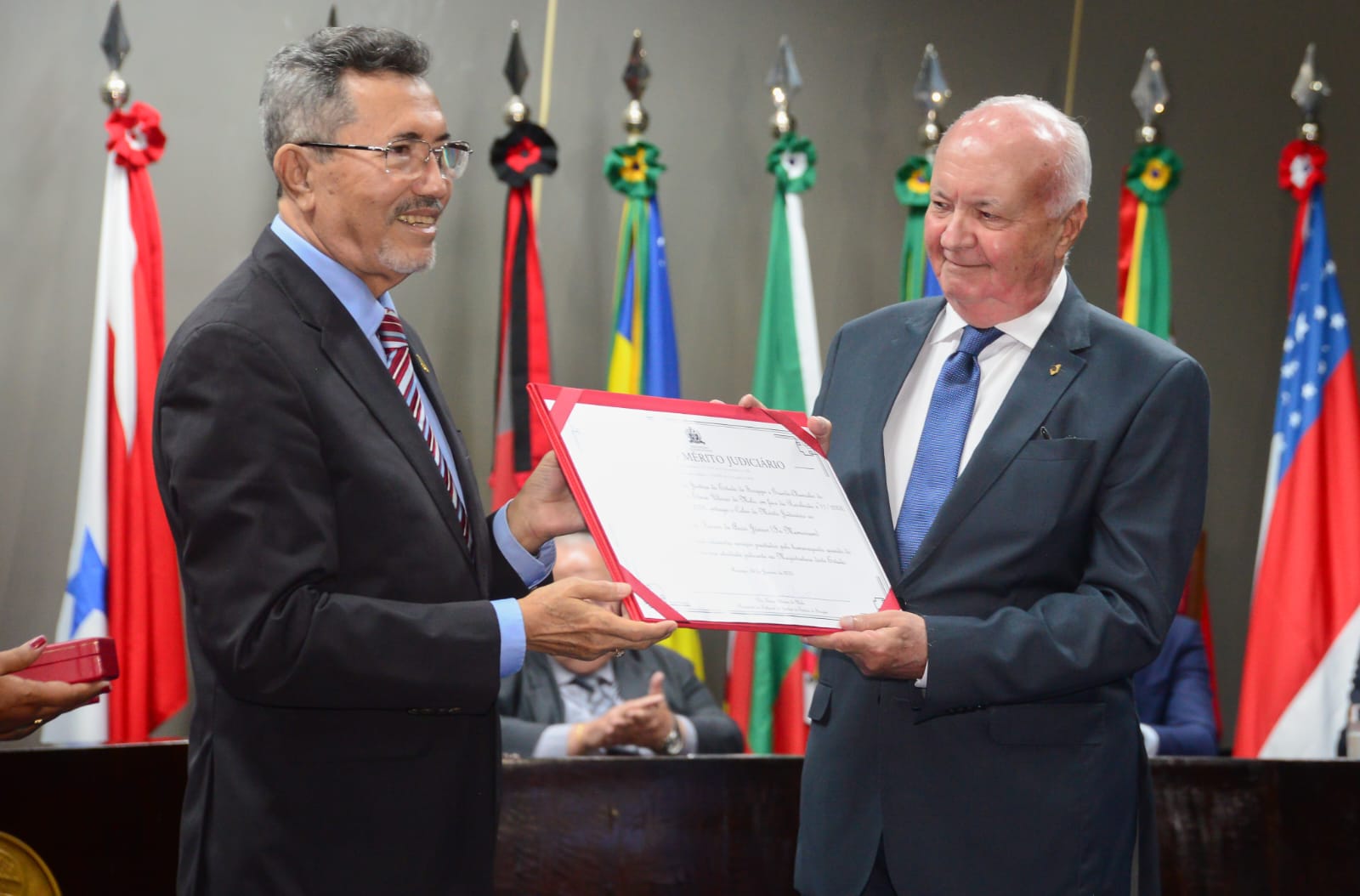 Conselheiro Carlos Pinna participa de homenagens pelos 130 anos do TJSE