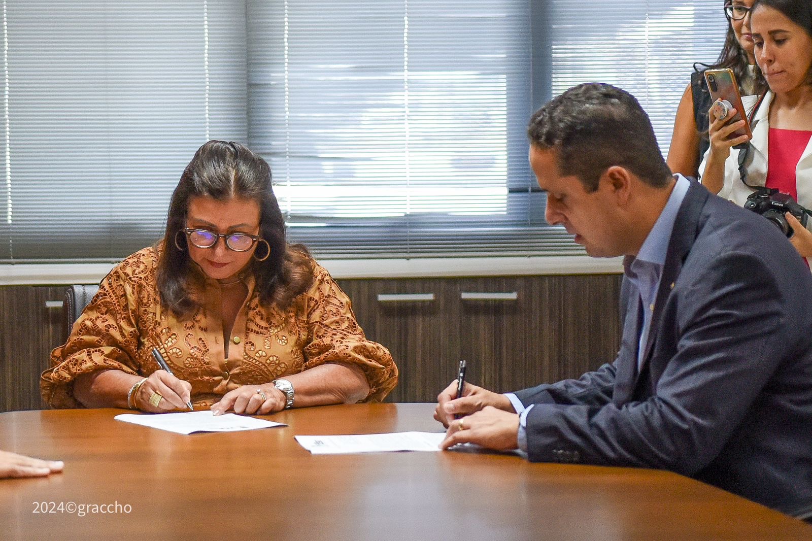 TCE e CRA firmam parceria para qualificar gestão de pessoas nos municípios 